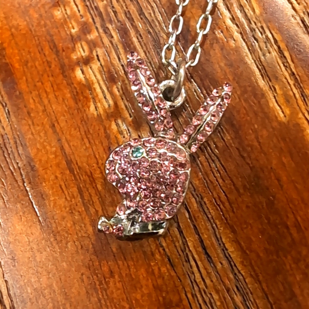 PLAYBOY BUNNY NECKLACE